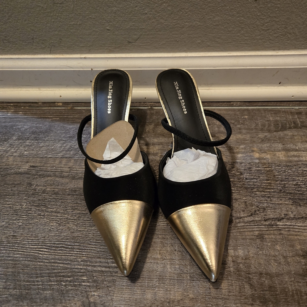 Stylish Black and Gold Pointed Heels